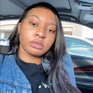 Meet your Posher, Jacqueline